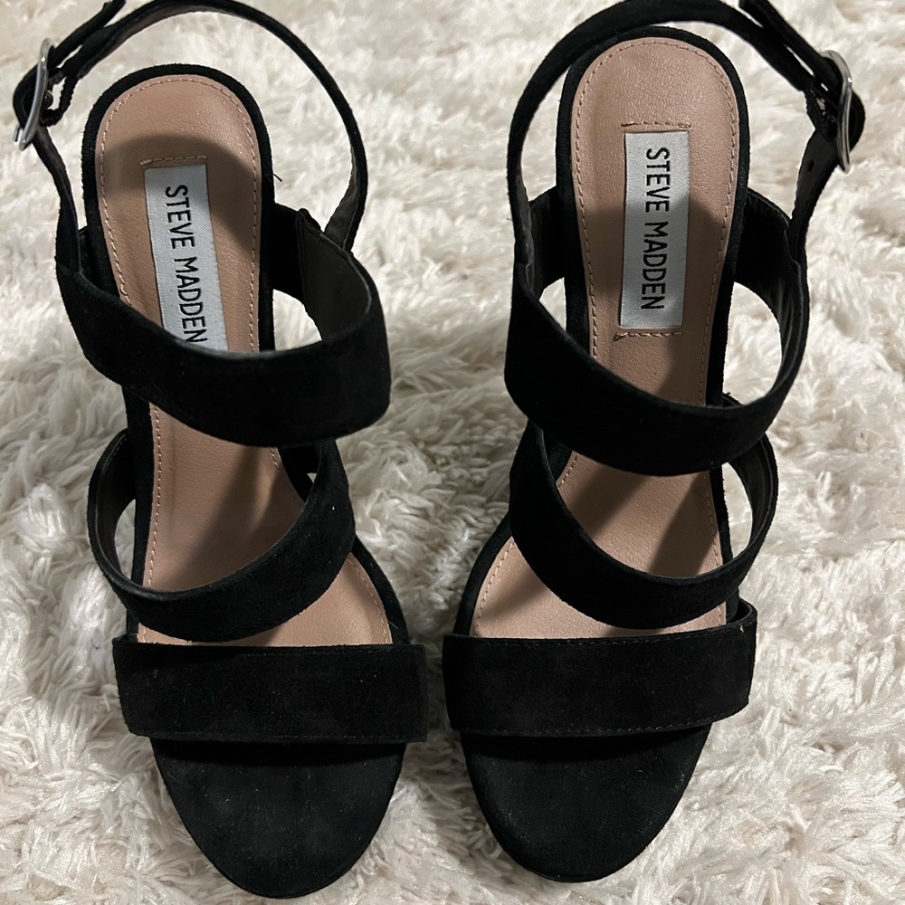 Steve Madden Suede Heels